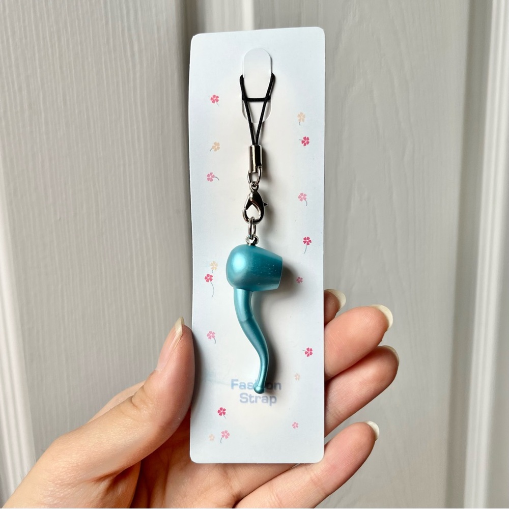 Blue earbud / Airpod phone charm